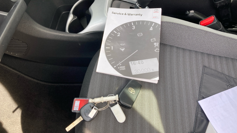 Toyota Aygo 1.0 VVT-i X-Play 5dr x-shift Petrol Hatchback